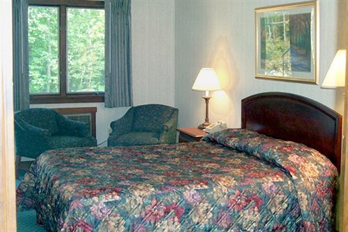 Hill-Brook Motel Bedford Exterior photo